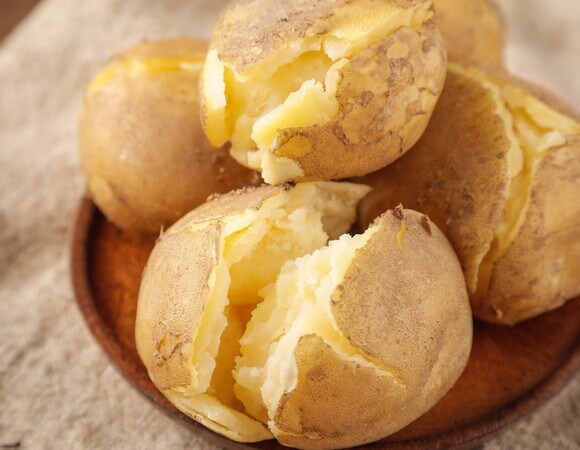 Картошку полезнее есть так: доктор Мясников назвал простой способ сохранить витамины