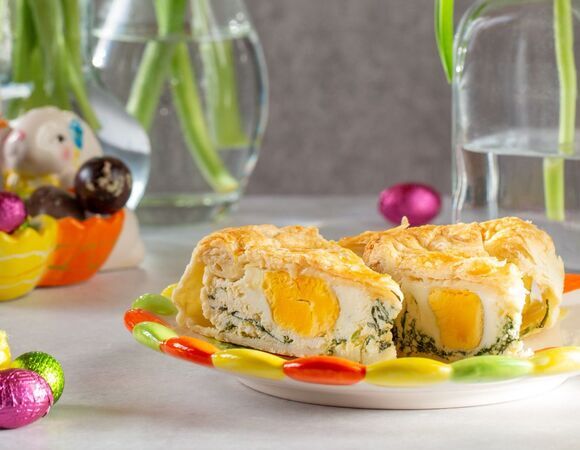 Решила разнообразить Пасху необычными блюдами: тренируюсь делать итальянский традиционный пирог паскуалина