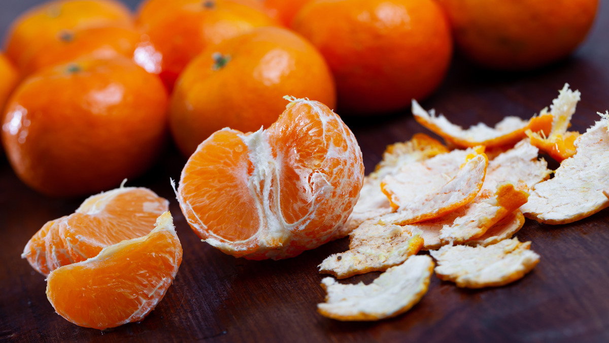 Больше не выбрасываю мандариновую кожуру! Готовлю из нее первоклассный пирог, рецепт которого просят все соседки