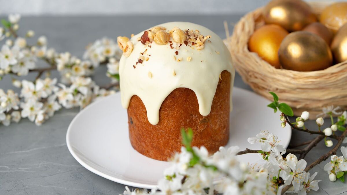 Секрет воздушного, мягкого и влажного кулича: добавляем в тесто манку и выигрываем