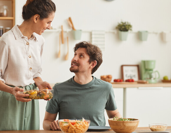 Что должны есть мужчины после 25 лет? Диетолог назвала источник 3 ключевых веществ — удивилась, что это не мясо