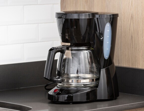 Пластиковые кофеварки постепенно выходят из моды — что выбрать вместо? Названы 3 безопасных для здоровья варианта