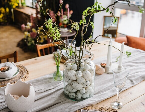 Дизайнер Радаев назвал самые стильные идеи для украшения дома к Пасхе в 2026 году