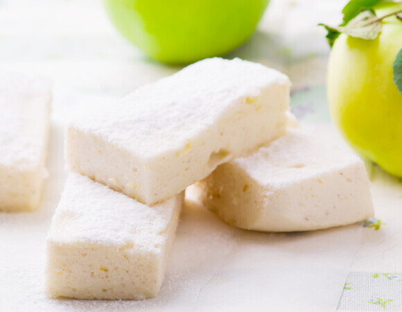 Беру 3 ингредиента — и готова уплетать ПП-десерт: воздушное яблочное маршмеллоу стало хитом у тех, кто следит за фигурой