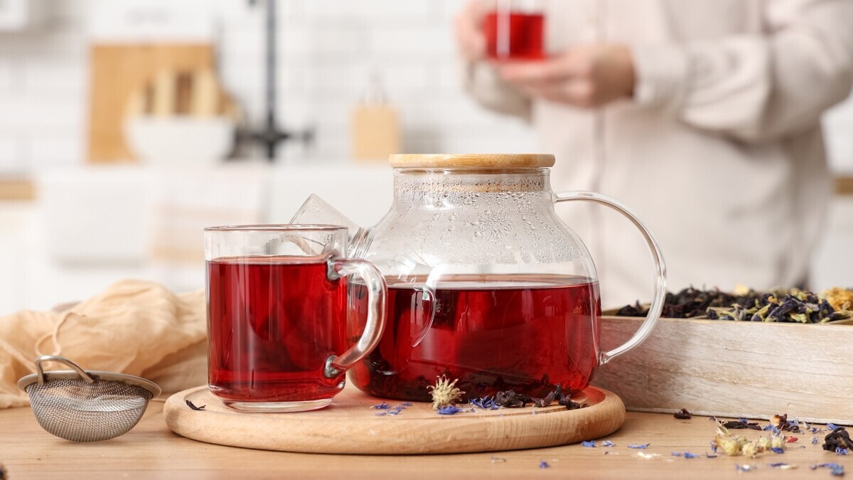 Желудок ошибок не прощает: диетолог объяснила, как правильно пить чай и какой самый полезный