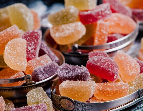 Нашла способ спасти засахарившееся варенье: домашний мармелад получше магазинного, говорят родные-сладкоежки