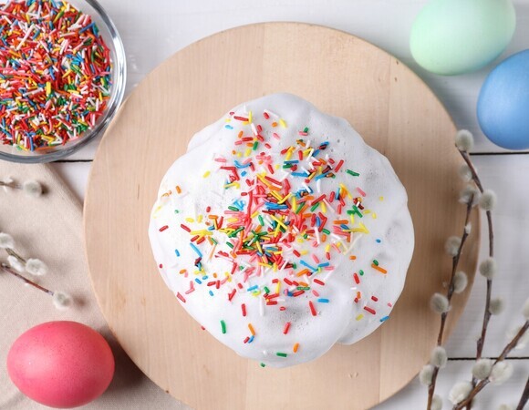 В Роспотребнадзоре напомнили, как выбрать яйца, творог и готовые куличи к Пасхе