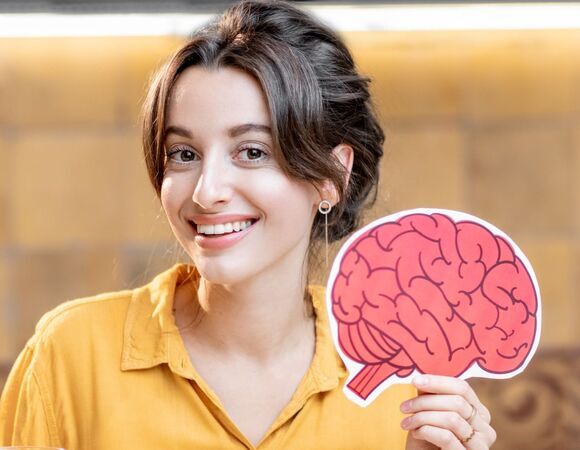 Диетолог Мойсенко назвала 3 "кита", на которых строится здоровье мозга: образ жизни играет большую роль