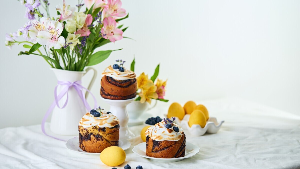 Сплошные химикаты: флорист Филоненко объяснил, чем опасен трендовый цветочный декор для куличей 