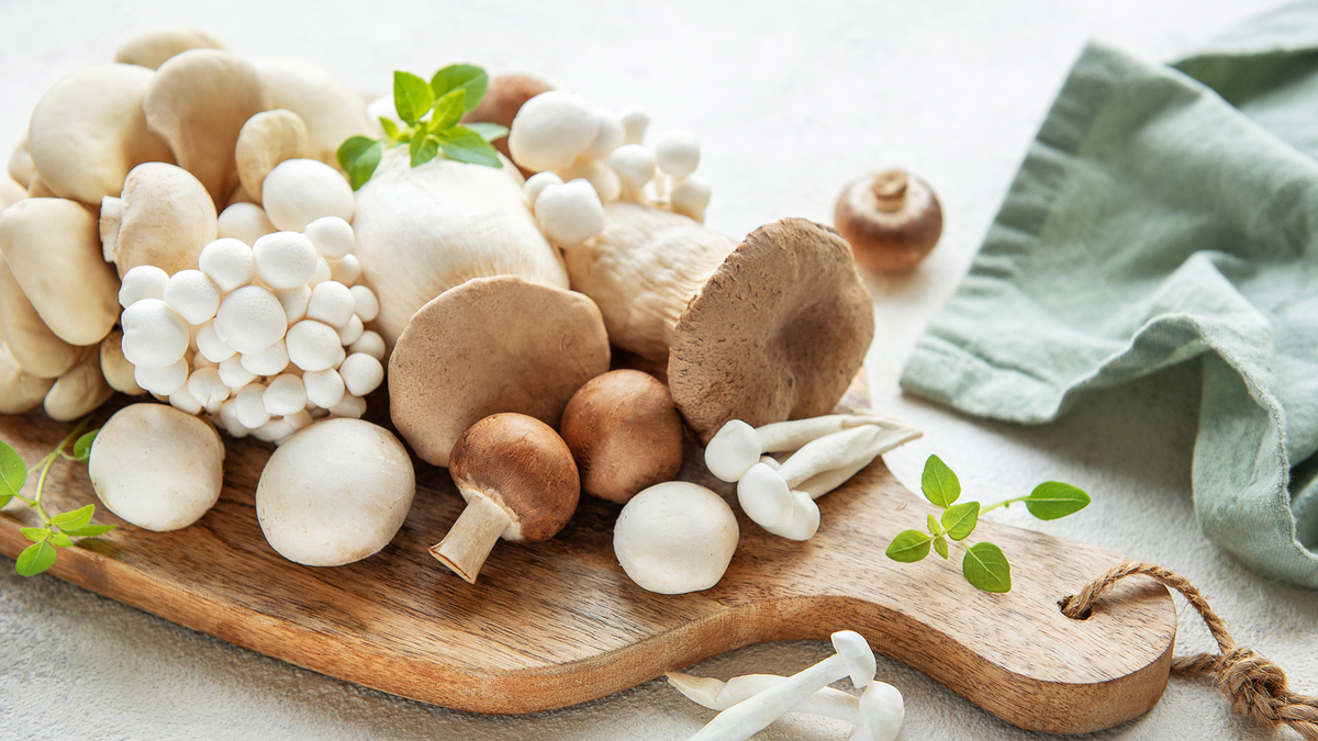 Пост продолжается: три необычных рецепта блюд с грибами от шеф-поваров Пост продолжается: три необычных рецепта блюд с грибами от шеф-поваров