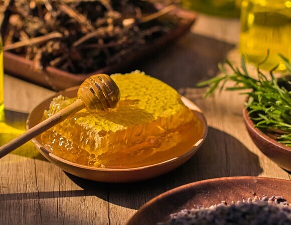 Не чай и не молоко: врач назвала простую смесь, которая может улучшить сон