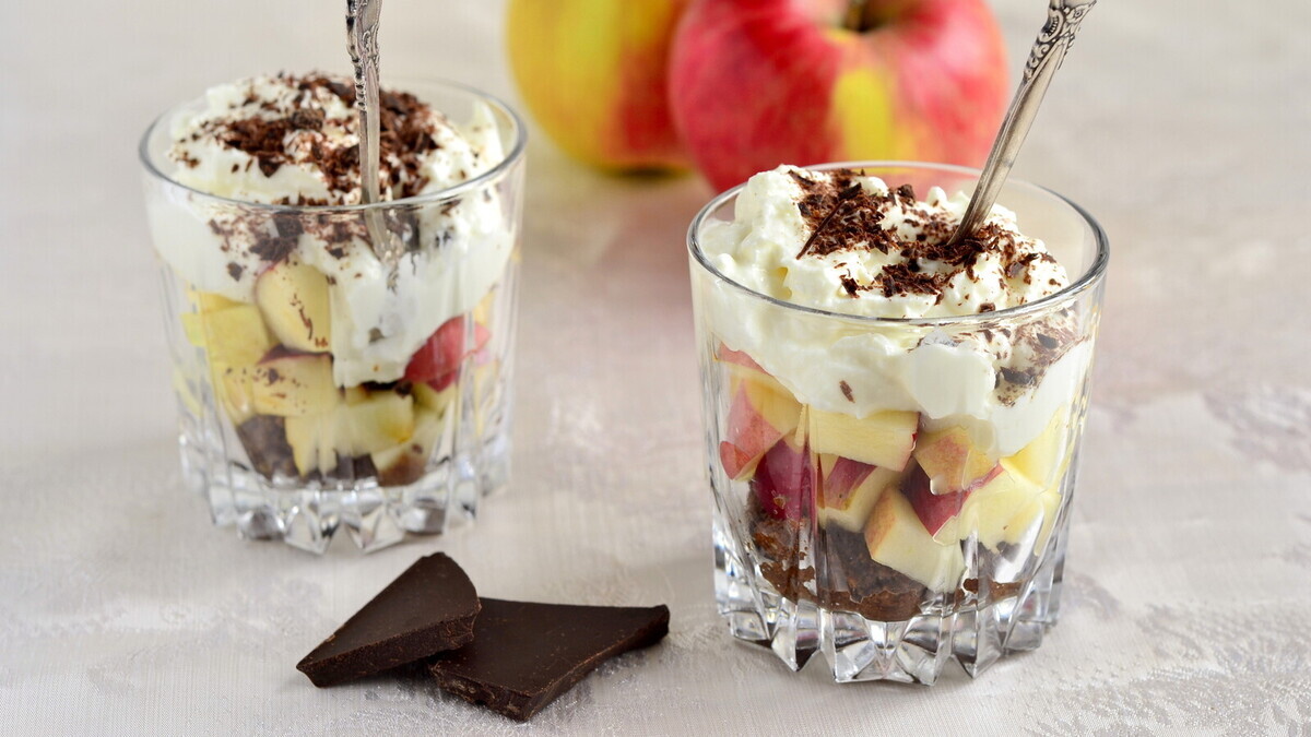 Превращаю обычное яблоко — в мегадесерт: на все 2 минуты, как обещали в "вирусном" рецепте