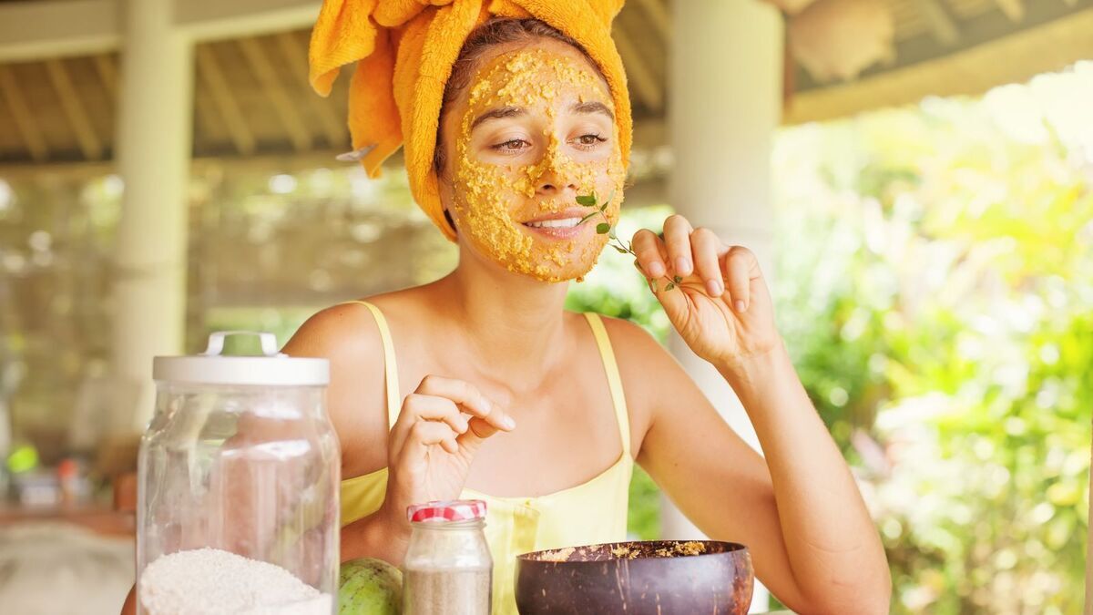 Помощь кожи минимальными усилиями: топ-5 масок от косметолога Мерцаловой 