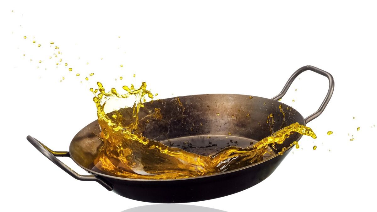 Ожог раскаленным маслом: хирург Серебренникова перечислила 6 шагов первой помощи