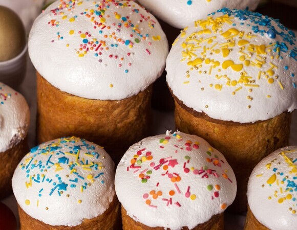 Платят по 4 тысячи: в Москве ищут дегустатора шапочек куличей перед Пасхой