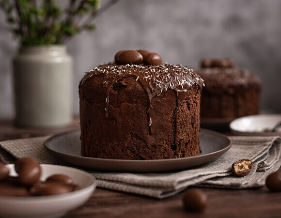 Как испечь шоколадный кулич со специями: попробовала вариант с манкой — получается воздушнее обычного