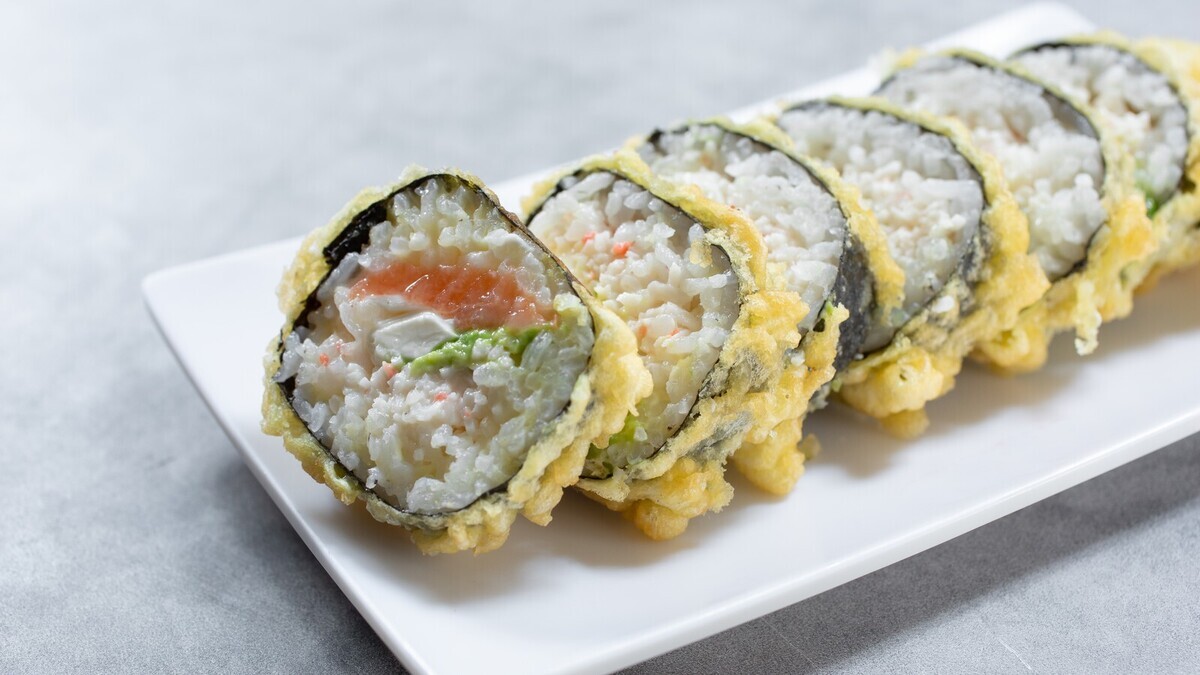 Что делать с вчерашними суши? Нашла простой способ "реанимировать" роллы и сделать их безопаснее