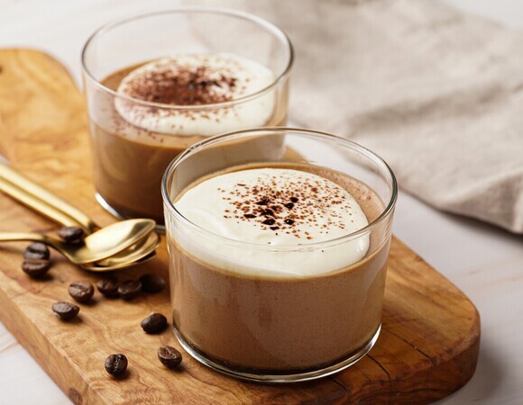 Как из 350 мл молока и 1 ложки какао сделать себе завтрак — вечером засекаю 10 минут, утром уже ем пудинг