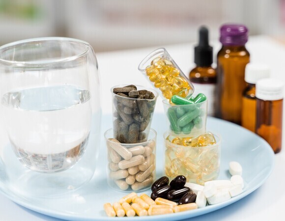 Магниевая вода против стресса: врач объяснил, кому она действительно нужна