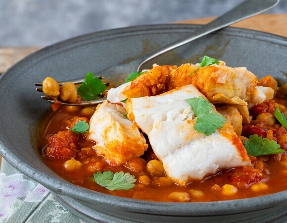 Рыбное рагу за 30 минут к Благовещению: делаю как шеф Хосе Андрес — готовлю основу из одной банки 