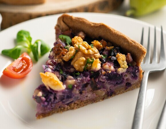 "Черное" тесто для киша и пирога: кулинары поделились секретом фитнес-выпечки на весну