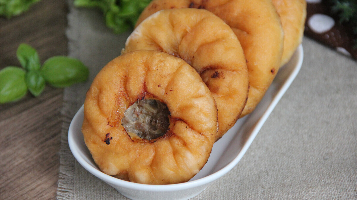 Фарш для беляшей лучше оставить на ночь — вот зачем это делают