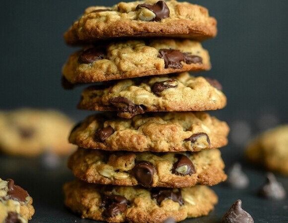 Пеку печенье, после которого долго не тянет к холодильнику: весь секрет в овсяном тесте