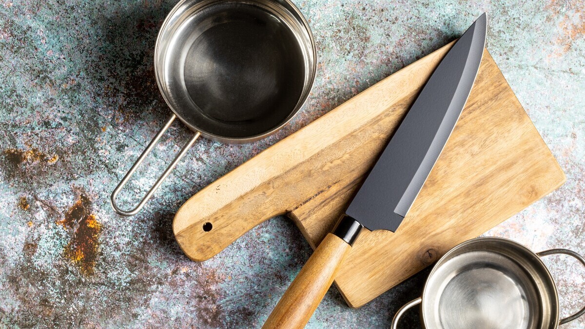 Кастрюли, сковороды, ножи: на чем нельзя экономить, а что можно купить за дешево