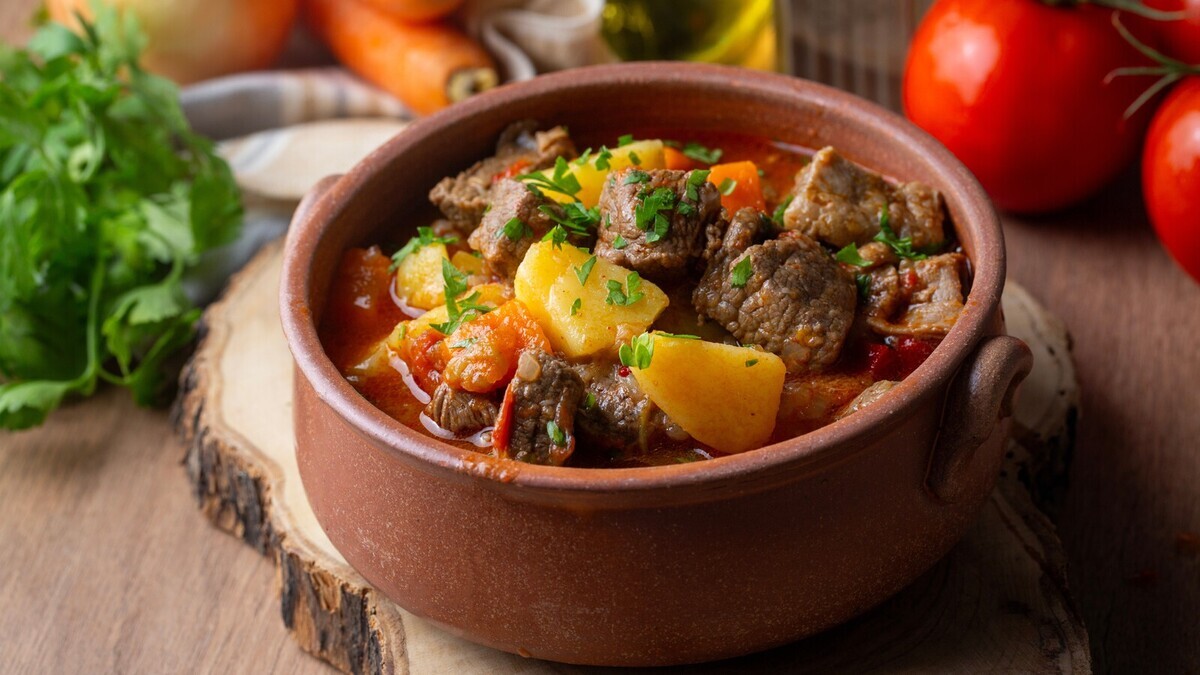 Густой или жидкий, как суп? Разобрались, каким должен быть настоящий гуляш 