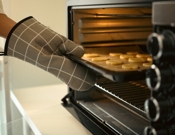 Как разогреть духовку правильно: шеф-повар Мосин дал совет 