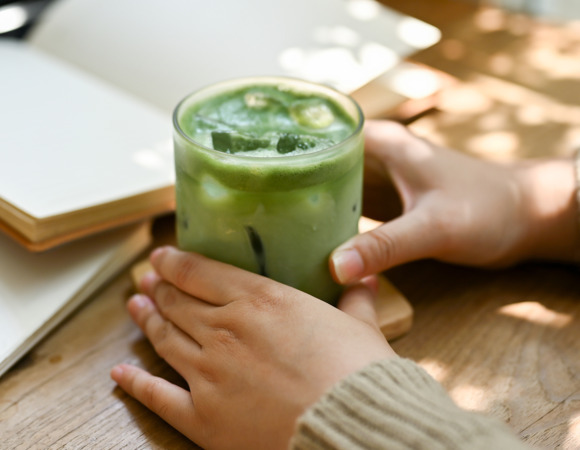 Проверила лайфхак: действительно ли матча спасает от заложенности носа