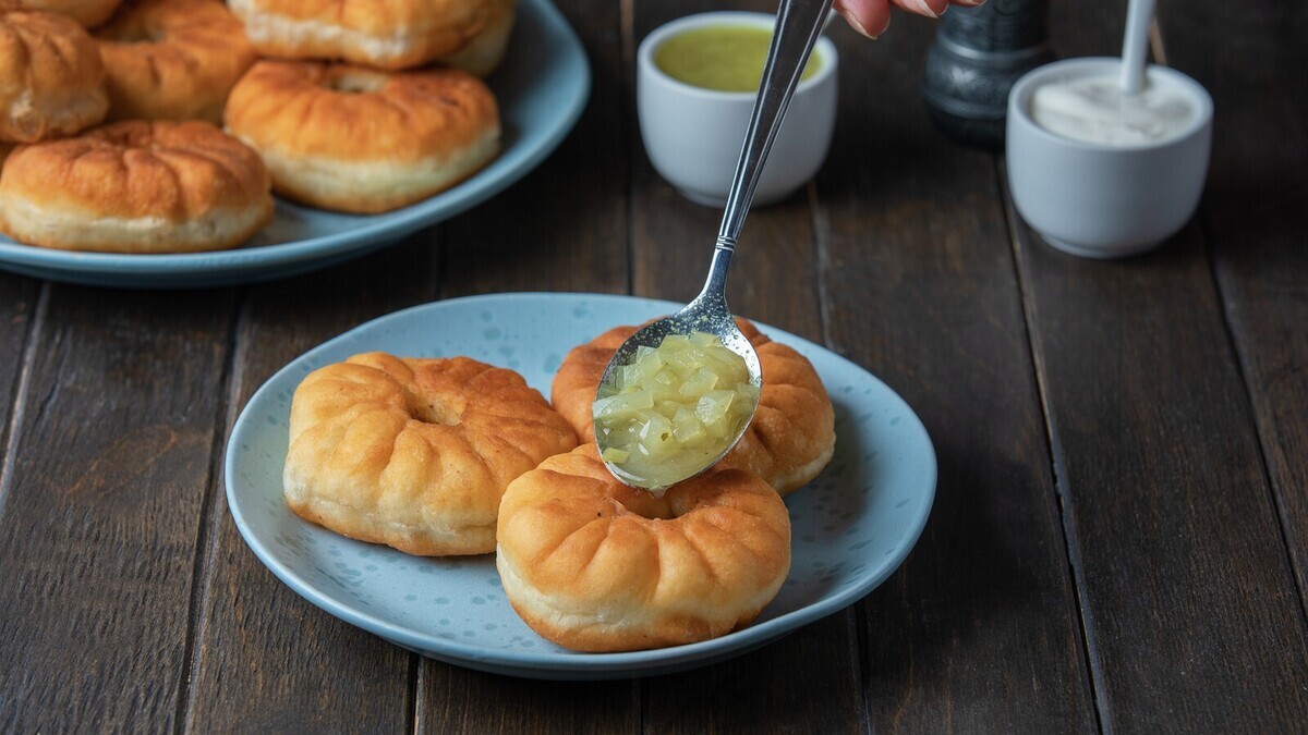 Почему беляши получаются сухими: кулинары объяснили, что дело не только в фарше — в тесте