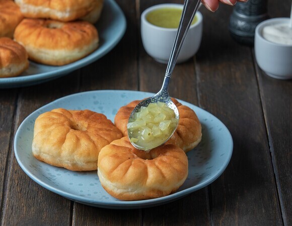 Почему беляши получаются сухими: кулинары объяснили, что дело не только в фарше — в тесте