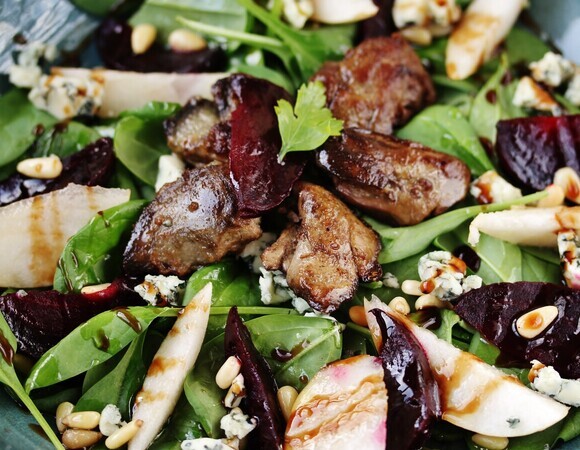 Печень "подружилась" со свеклой — всех подруг подсадила на этот "гемоглобиновый" салат 