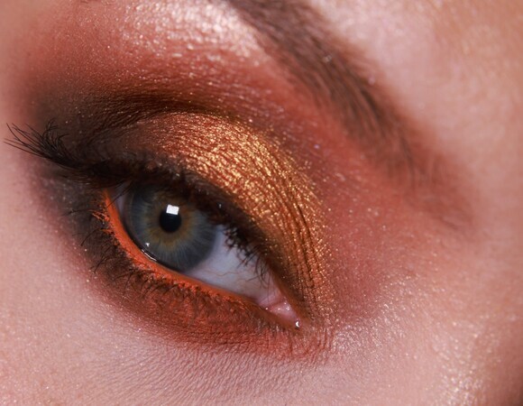 "Смоки-айс" по знаку Зодиака: секрет макияжа, привлекающего удачу