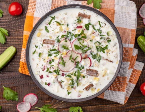 Просто хит сезона! 3 любимых варианта окрошки + мнение гастроэнтеролога Анастасии Тимощенко