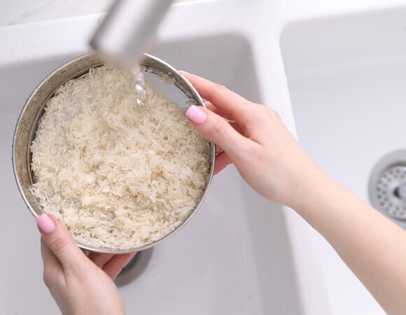 Эти 5 продуктов лучше не мыть, предупредили эксперты: даже рис