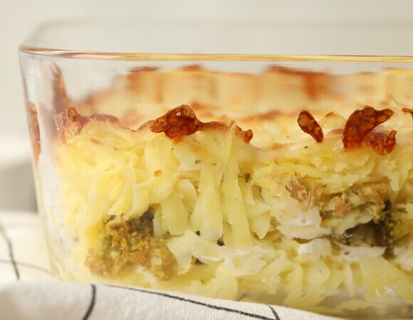 Картофельную запеканку можно приготовить без пюре: кулинары "Едим Дома" объяснили как