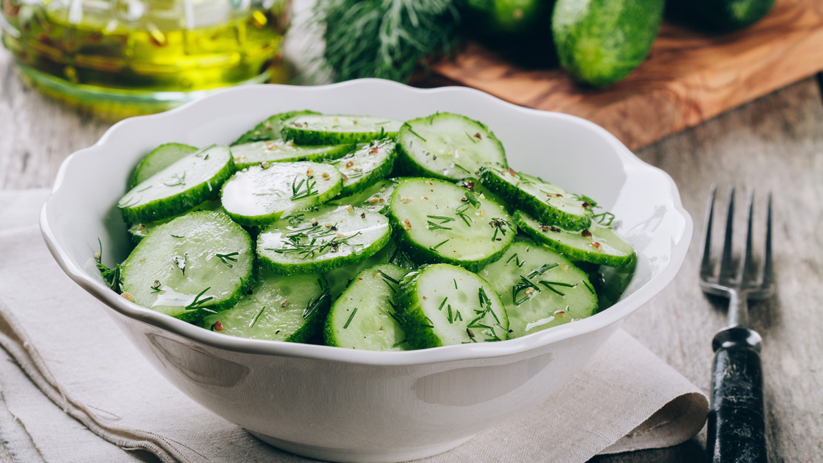 Быстро и вкусно: три рецепта огурцов на каждый день и важные рекомендации по соли