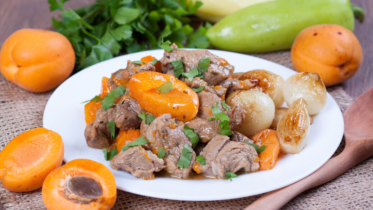 3 блюда с абрикосами и мясом: каждое сочетание выше всяких ожиданий
