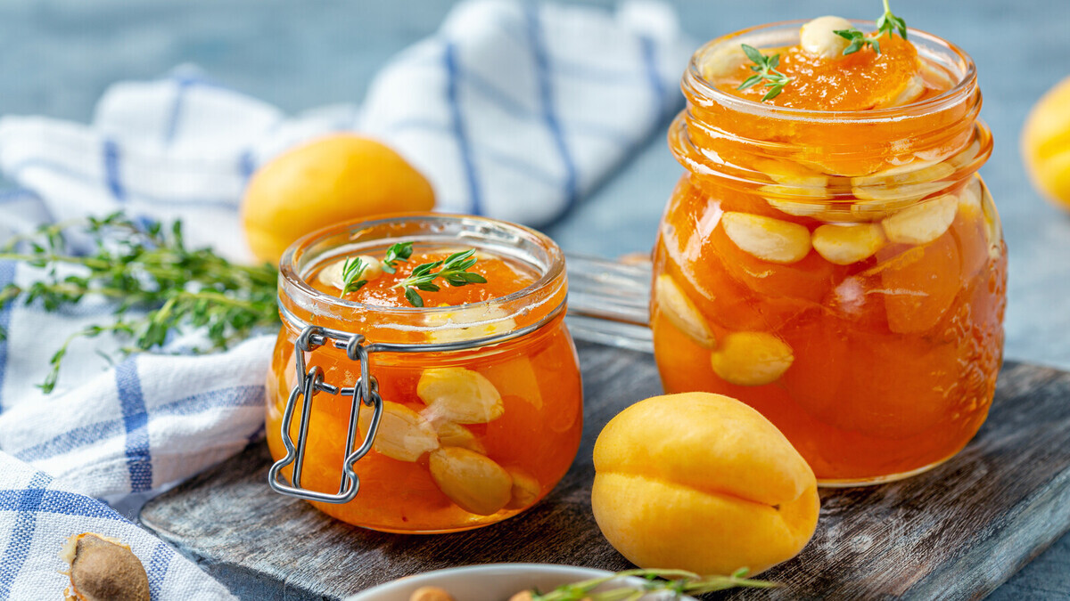 Добавьте горсть миндаля: абрикосовое варенье станет еще вкуснее — варим по новому рецепту