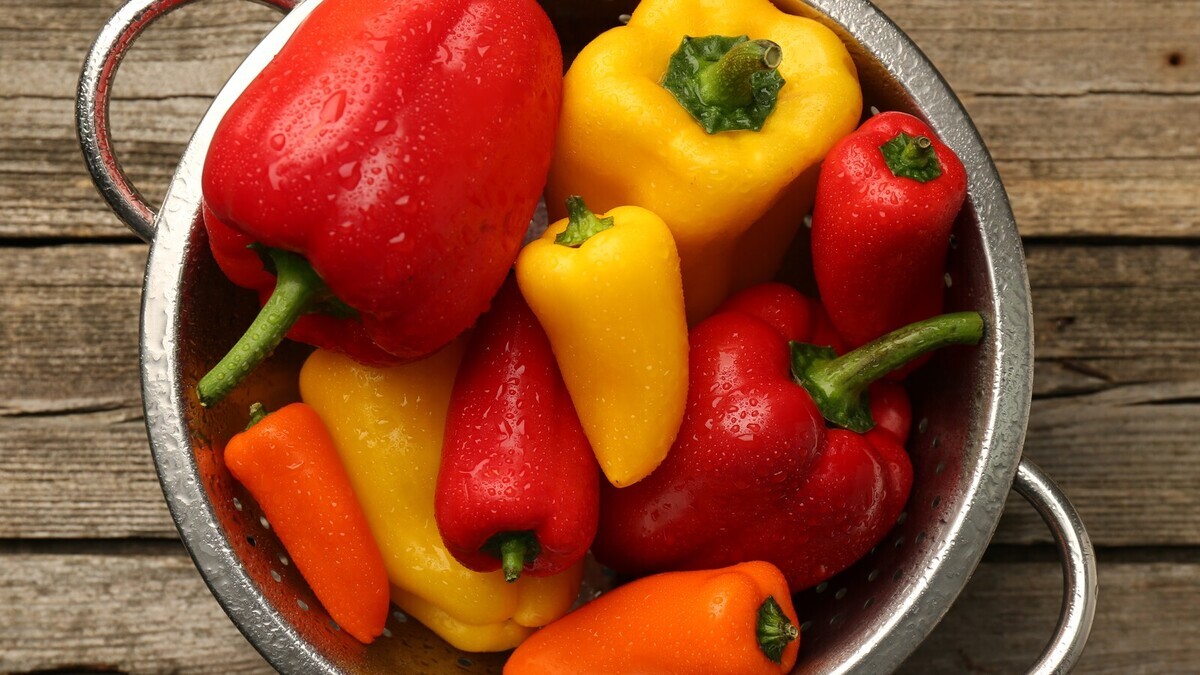 Всю жизнь моя знакомая мыла болгарский перец неправильно: начинать надо с этого