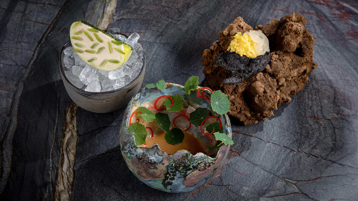 От рыбы фугу до русской кухни XIX века: 10 лучших гастрономических сетов Москвы по версии "Едим Дома"