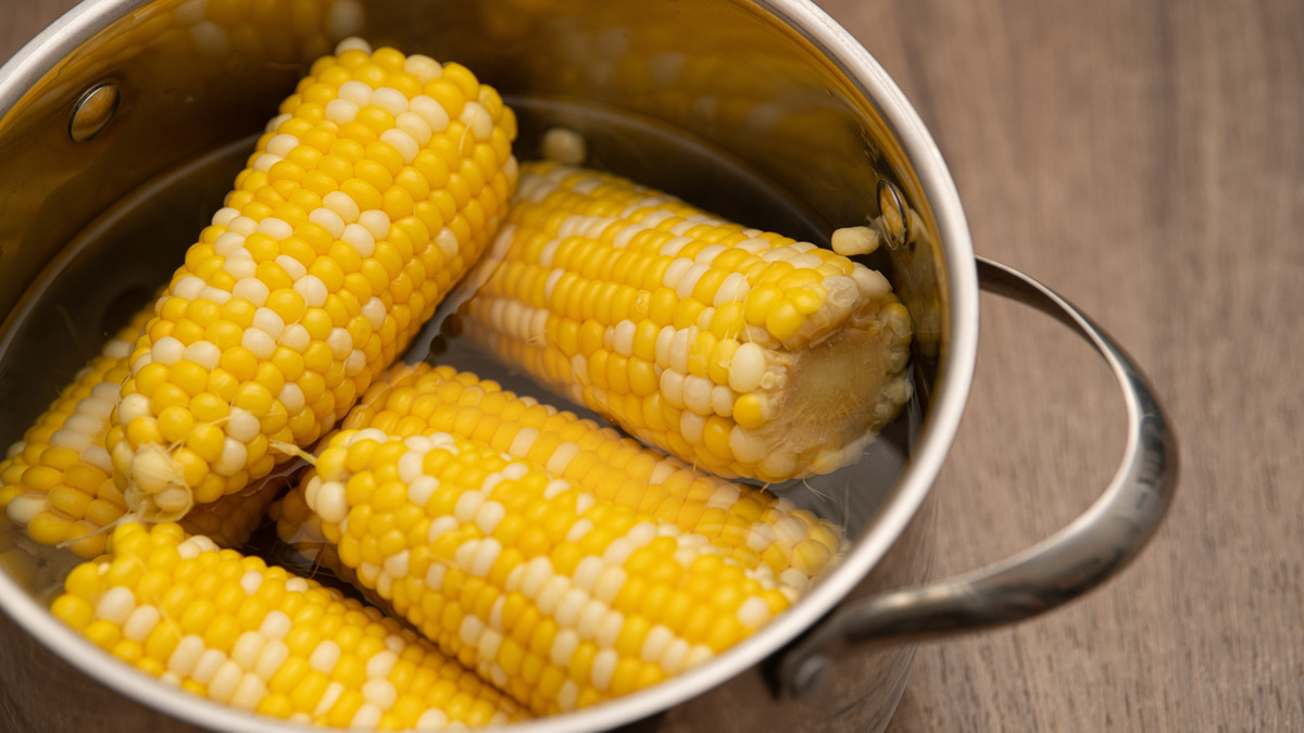 Больше никакой жесткой кукурузы: самый простой способ, после которого вы забудете старые рецепты Больше никакой жесткой кукурузы: самый простой способ, после которого вы забудете старые рецепты