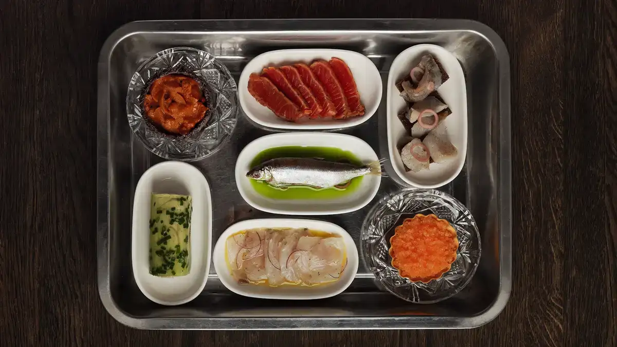Гастроафиша Москвы: русская кухня, японская миксология и татарский бранч