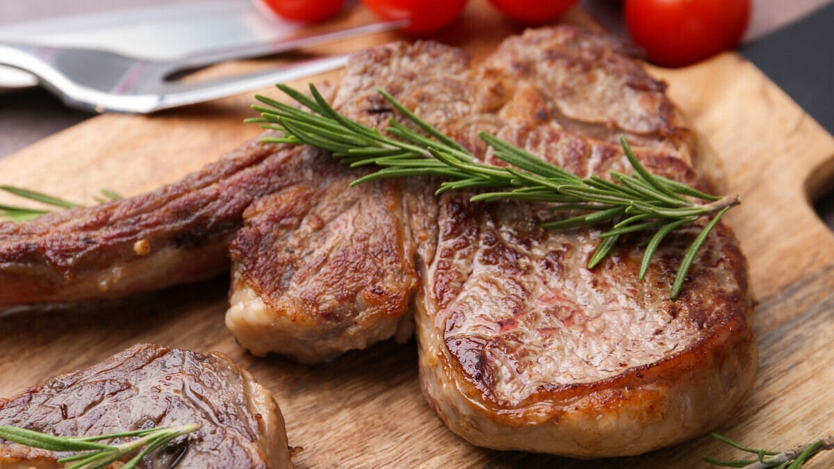 В красном мясе нашли необычный сахар: ученые проверили его связь с диабетом