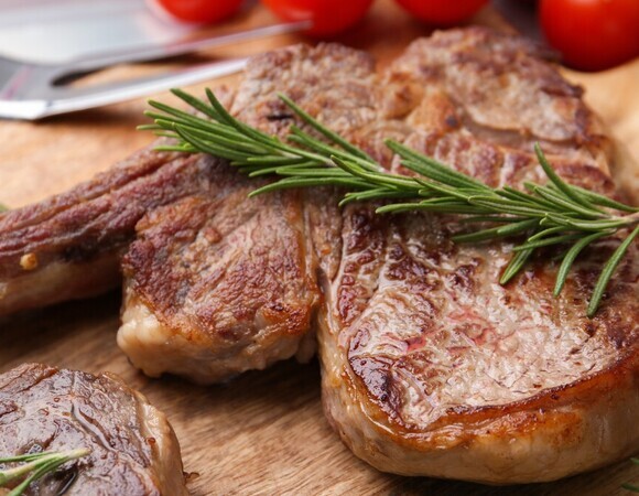 В красном мясе нашли необычный сахар: ученые проверили его связь с диабетом