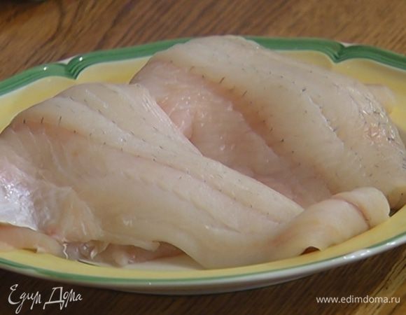 Филе рыбы вымыть и обсушить.