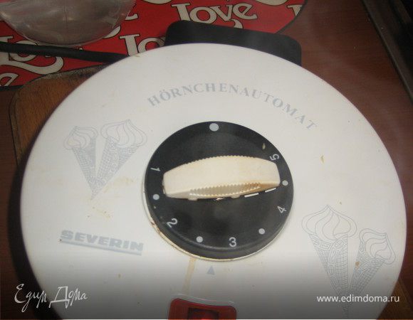 Печём в вафельнице.