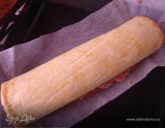 Завернуть всё это дело в рулет.
Заворачивается очень легко.